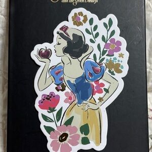Disney Snow White Eyeshadow Palette Multi Color sealed new